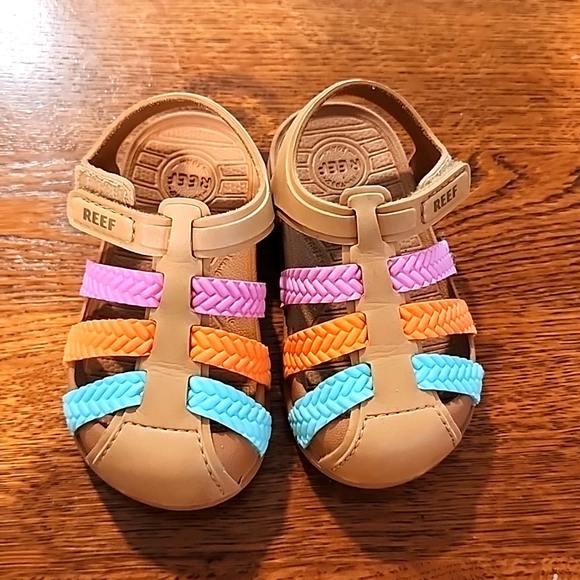 Reef Sandals - Picture 1 of 4